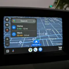 GPS w samochodzie: Co pokazuje poza nawigacją? Pełne możliwości