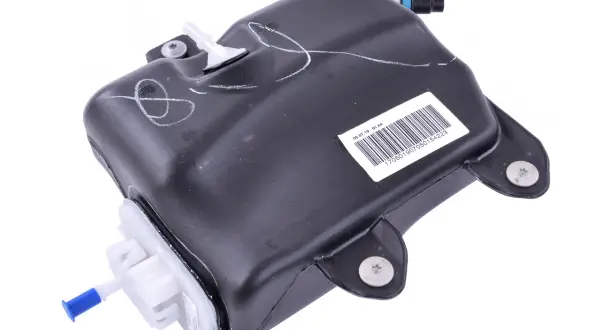 Volvo V50 1.6D: Gdzie zbiornik płynu DPF/FAP? Uzupełnij Eolys i zaoszczędź!