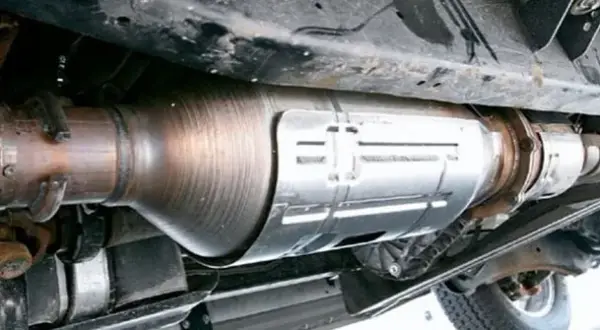 Gdzie jest DPF w Oplu Insignia? Lokalizacja, objawy, koszty