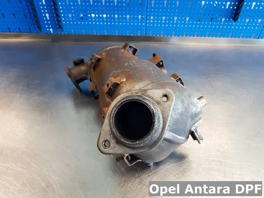 DPF Opel Insignia: Objawy zapchania, przyczyny i legalne rozwiązania