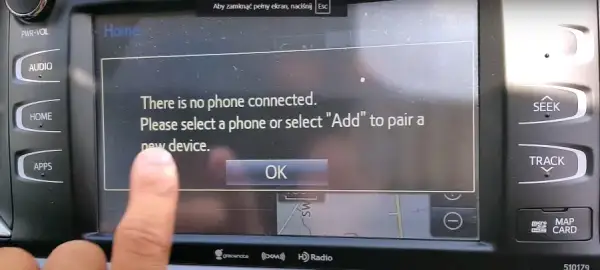 Bluetooth w aucie: Jak połączyć telefon i rozwiązać problemy?